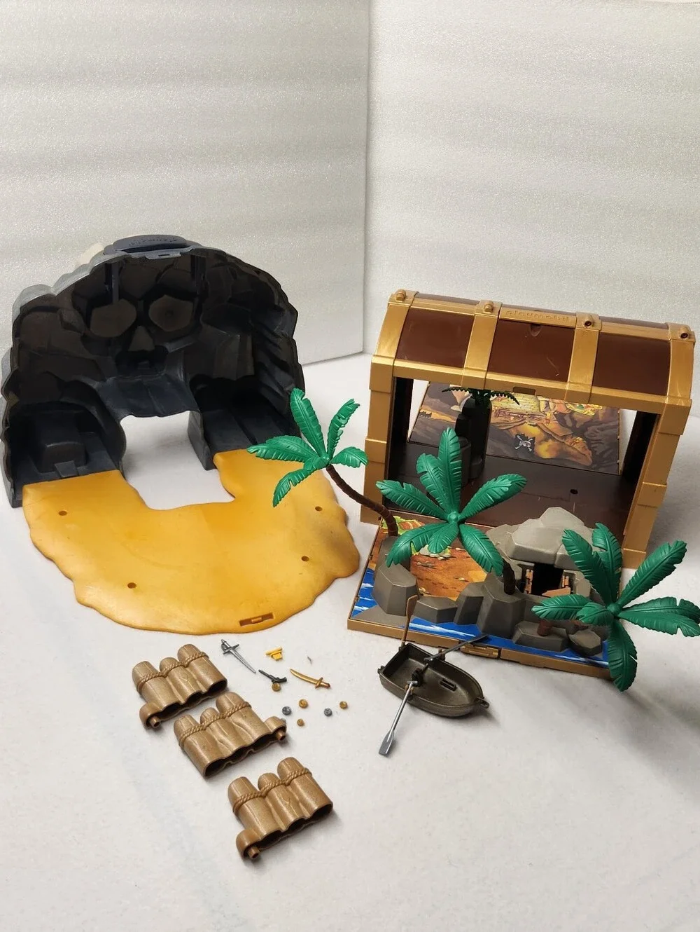 Playmobil Pirates Toy Lot Mixed Pieces Skull Rock Cave Treasure Chest Bundle